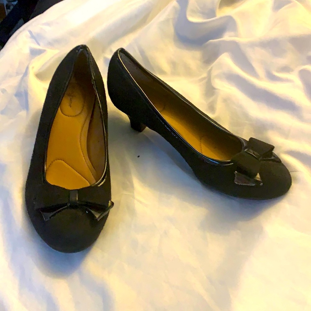 Kids Black Heel Shoe